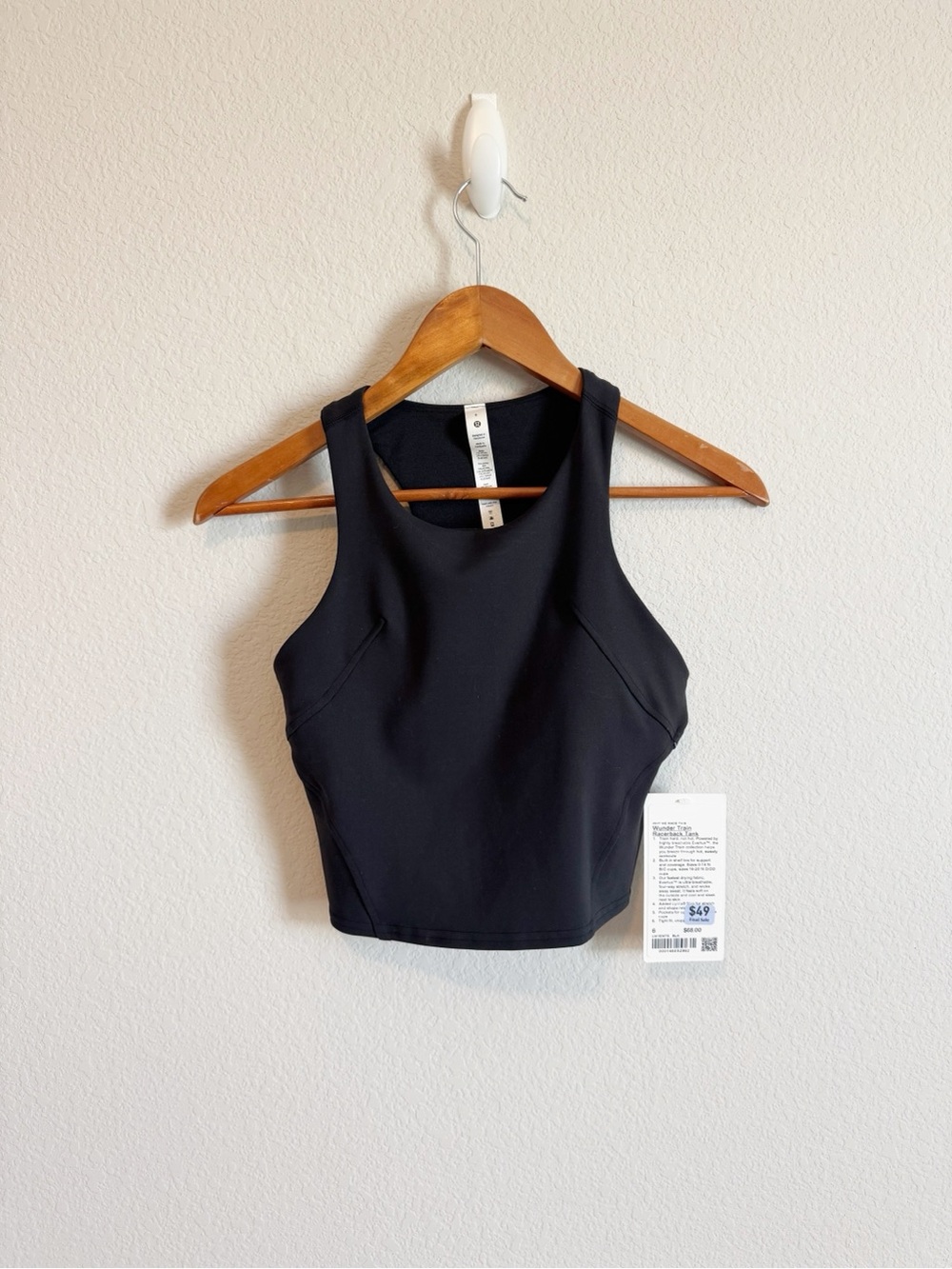 Lululemon Women's Black Wunder Train Racerback Cropped Tank Top Size 6